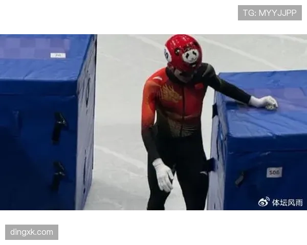 任子威训练完顺手拎走一袋冰，回家当水喝？