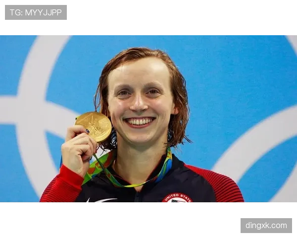 凯蒂·莱德基进咖啡店结账那张单把我整懵了，泳坛女王的零花钱是我的年薪